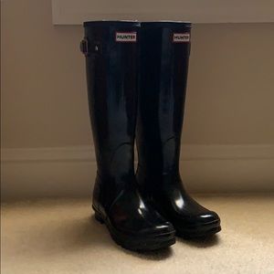 Hunter rain boots size 8